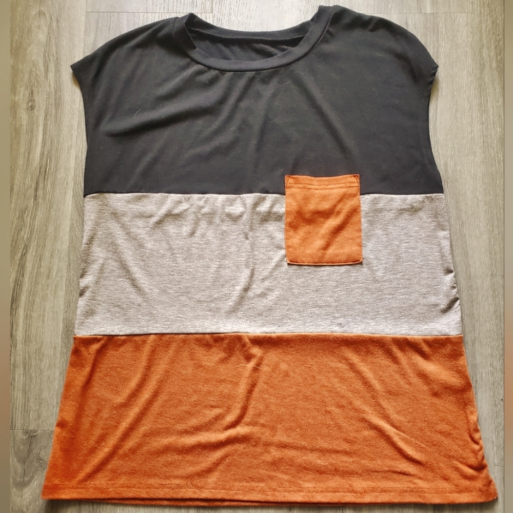Amazon color block tshirt, Size medium